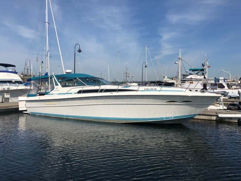 1989 Sea Ray 390 Express