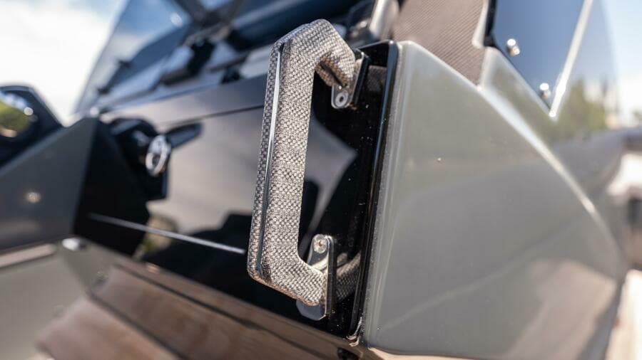 2025 Skipper 38 Sunbed