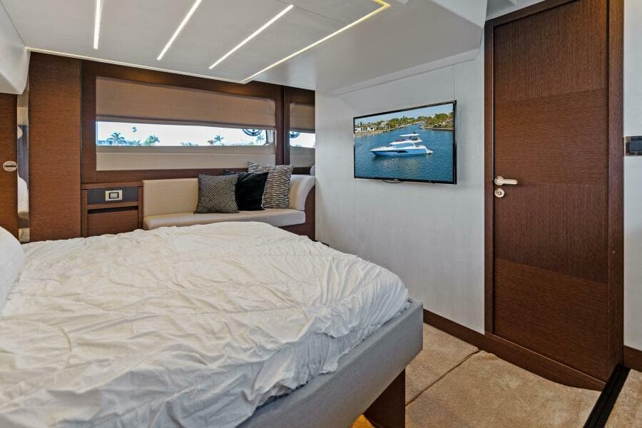 2020 52 Prestige Flybridge - Vacay - Master Stateroom
