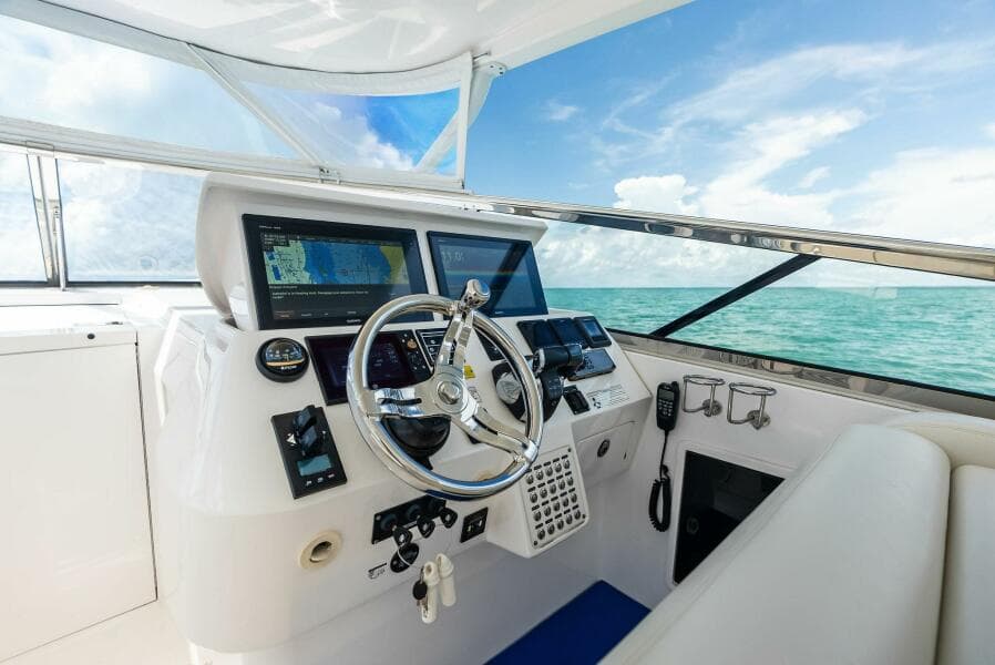 2018 Intrepid 430 Sport Yacht