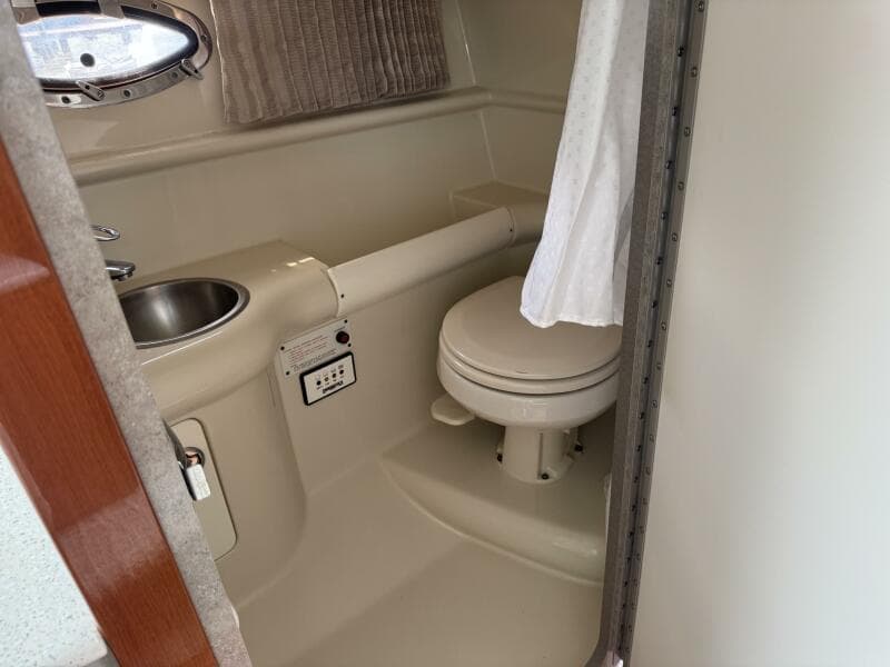 2007 Formula 330 Sun Sport