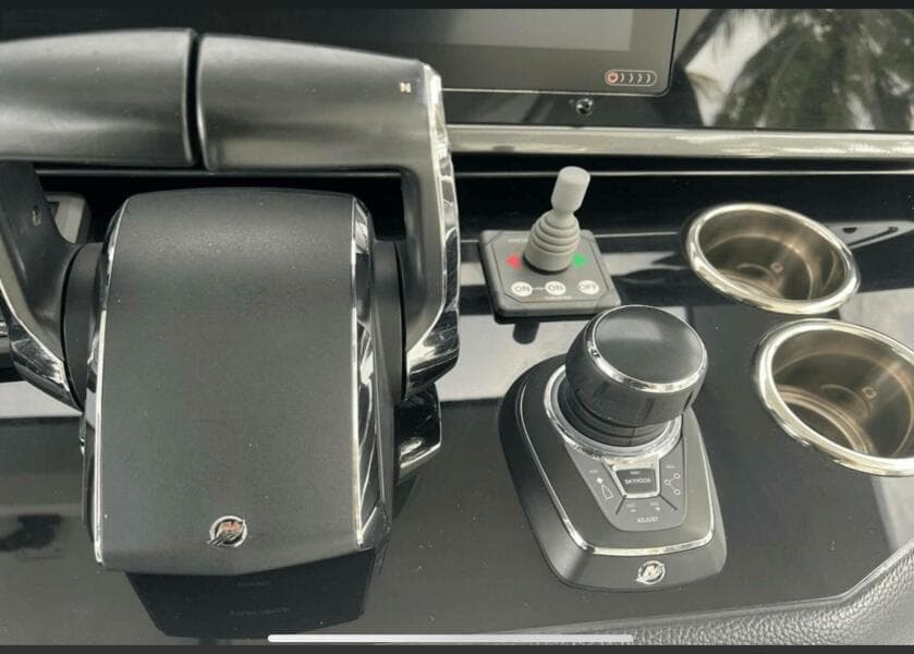 2022 Azimut Verve 42