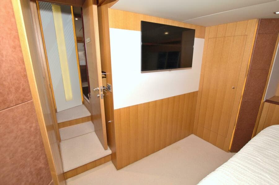 2015 Dyna Yachts 60 Pilothouse Motoryacht