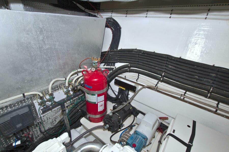 2015 Dyna Yachts 60 Pilothouse Motoryacht