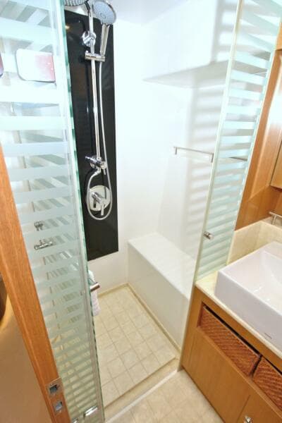 2015 Dyna Yachts 60 Pilothouse Motoryacht