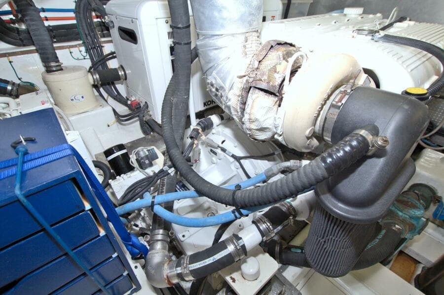 2015 Dyna Yachts 60 Pilothouse Motoryacht