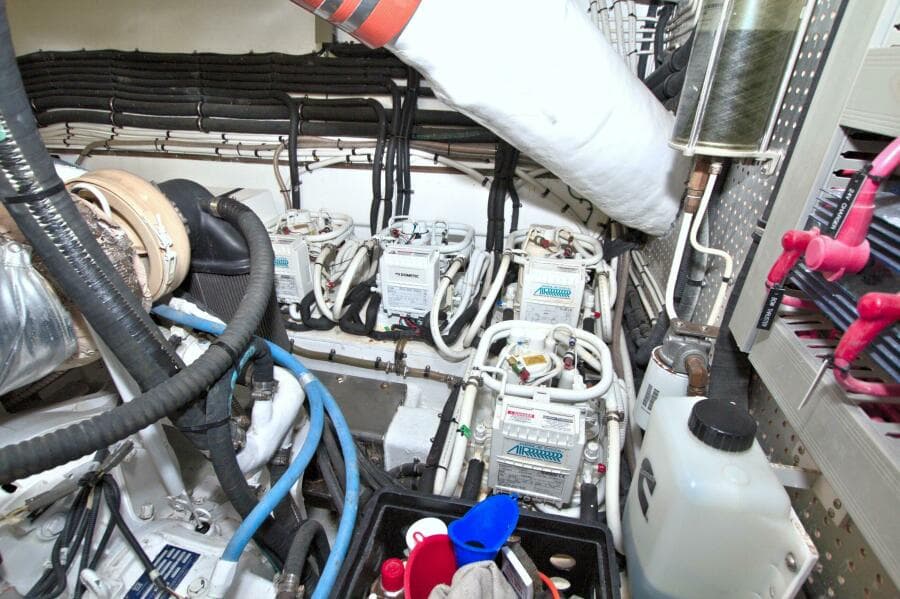 2015 Dyna Yachts 60 Pilothouse Motoryacht