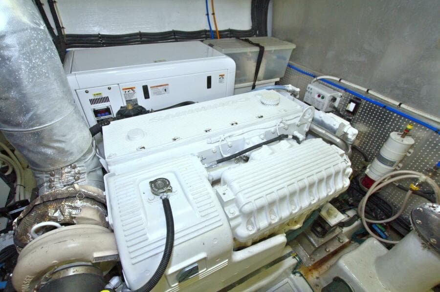 2015 Dyna Yachts 60 Pilothouse Motoryacht