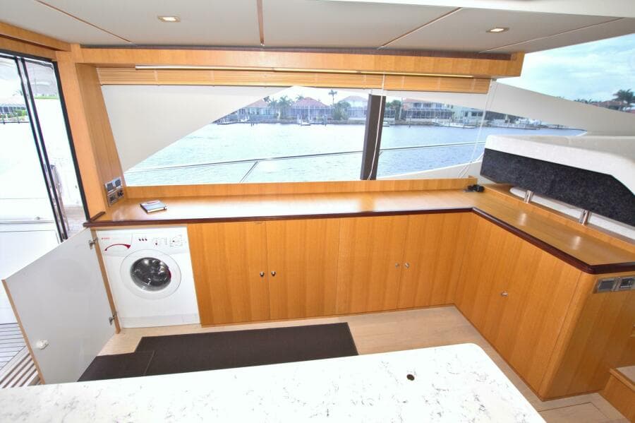 2015 Dyna Yachts 60 Pilothouse Motoryacht