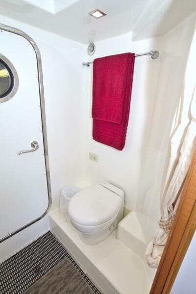 2015 Dyna Yachts 60 Pilothouse Motoryacht