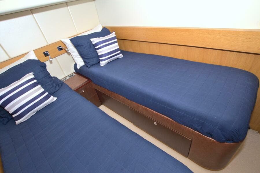 2015 Dyna Yachts 60 Pilothouse Motoryacht