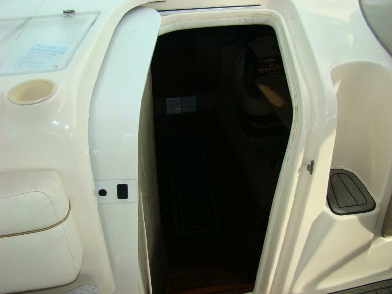 2002 Rinker 342 Fiesta Vee