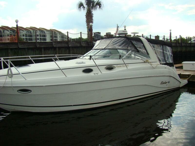 2002 Rinker 342 Fiesta Vee