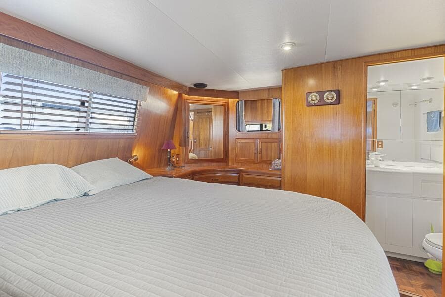 1993 Ocean Alexander 