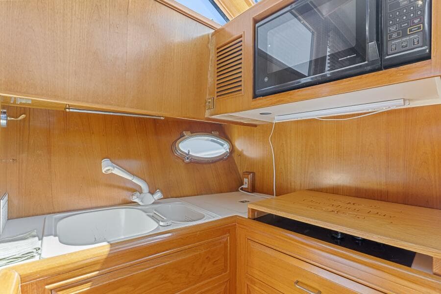 1993 Ocean Alexander 