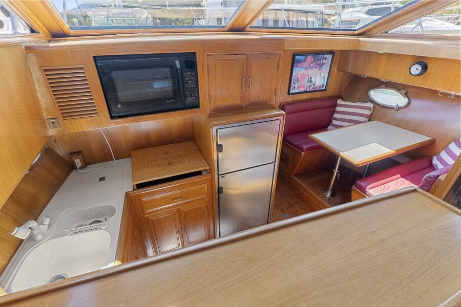 1993 Ocean Alexander 