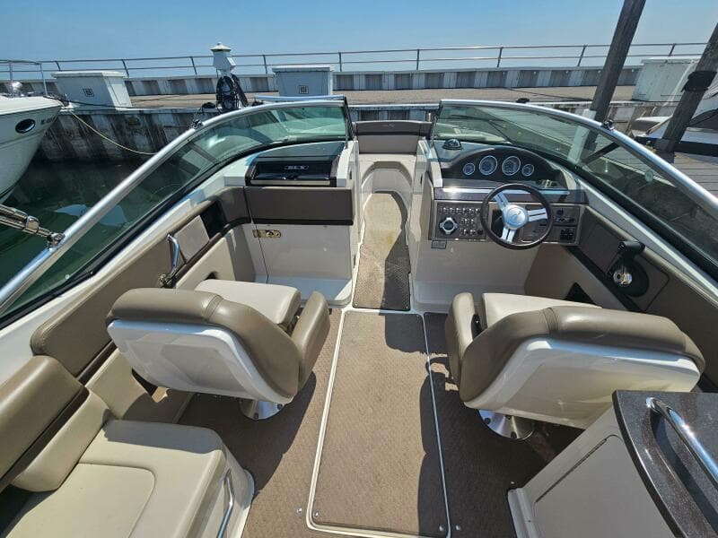2012 Sea Ray 250 SLX