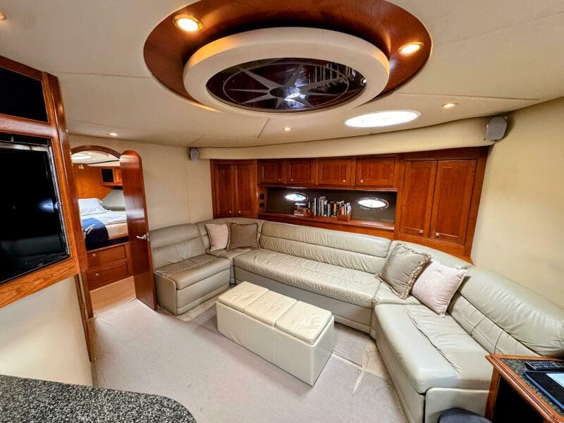 2005 Cruisers Yachts 540 Express