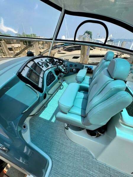 2005 Cruisers Yachts 540 Express