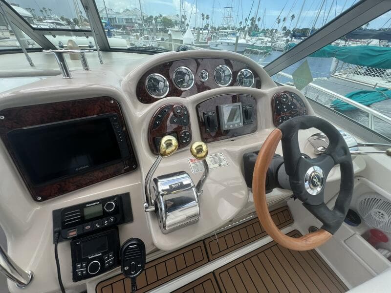 2003 Sea Ray 320 Sundancer