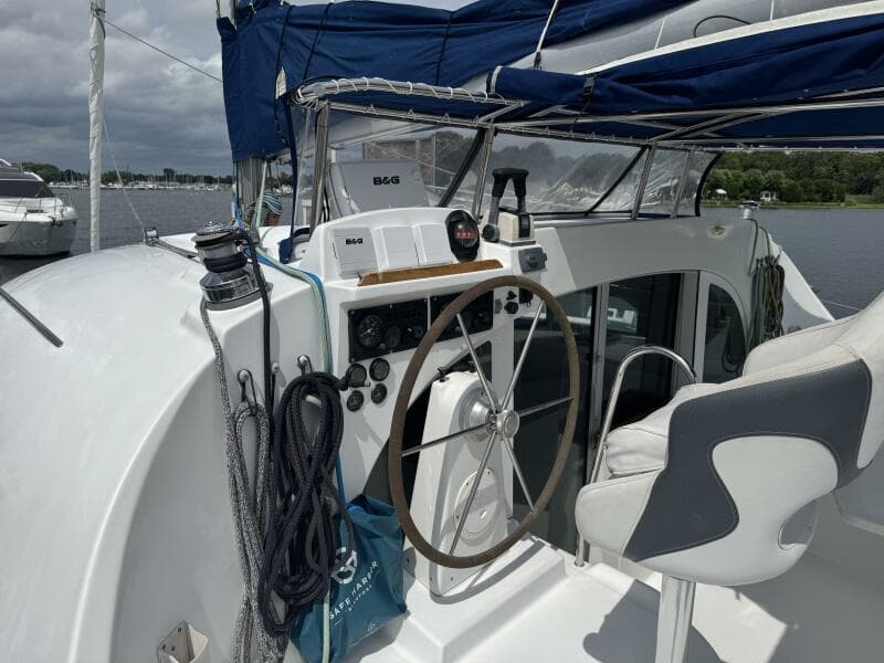 2000 Lagoon 380