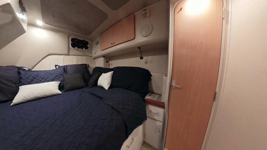 34 ft Mainship - Aft Cabin Entrance