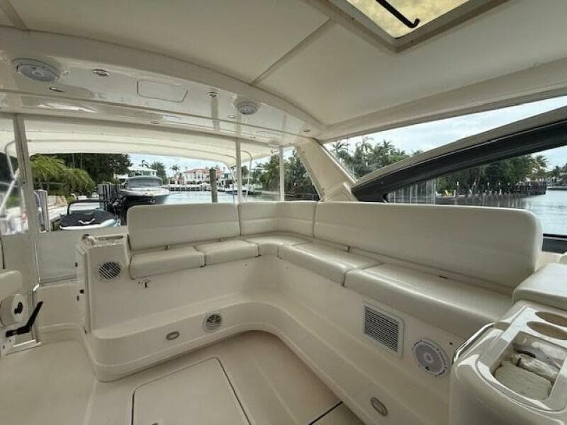 2000 Tiara Yachts 5200 Express