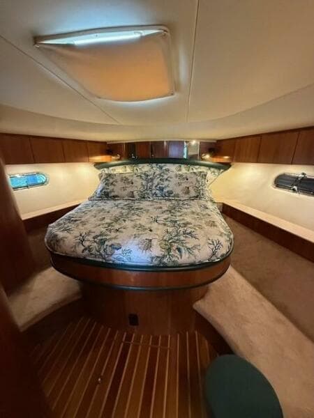 2000 Tiara Yachts 5200 Express