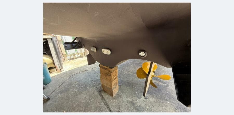 2000 Tiara Yachts 5200 Express