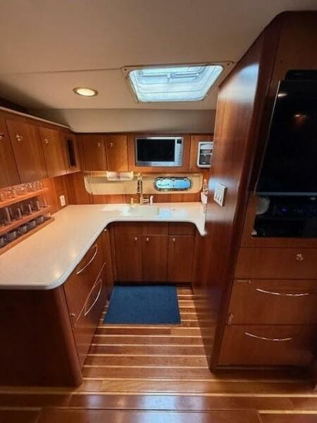 2000 Tiara Yachts 5200 Express