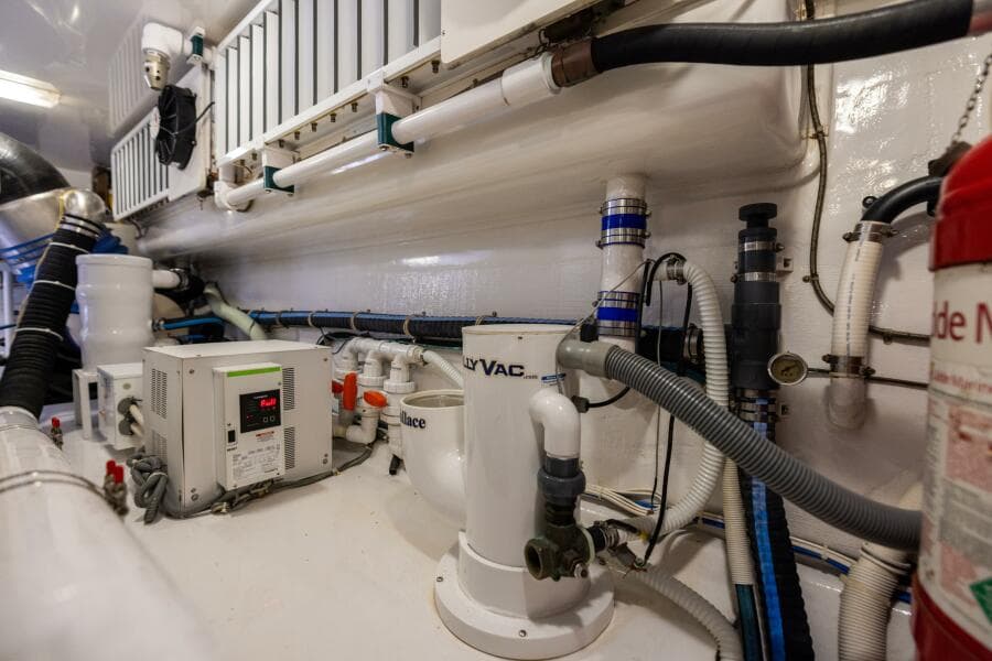 2011 Viking 70 Convertible