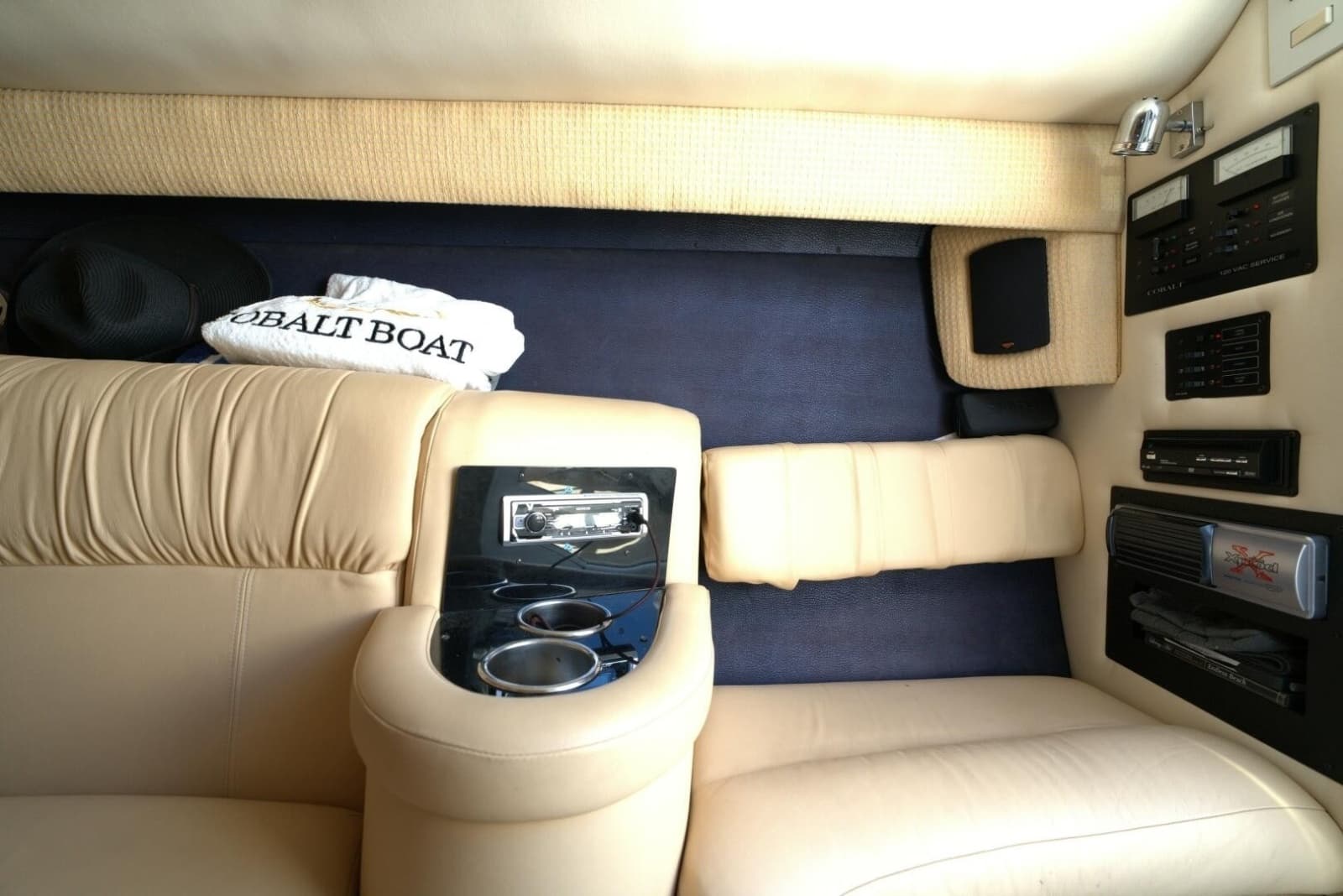 2005 Cobalt 343 - Photo 44