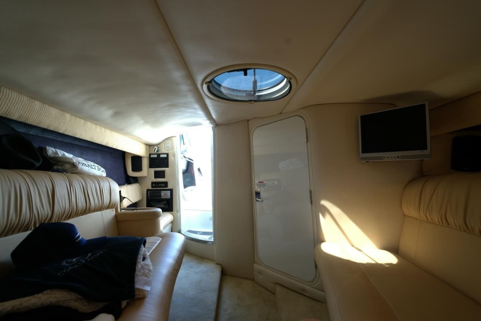 2005 Cobalt 343 - Photo 49