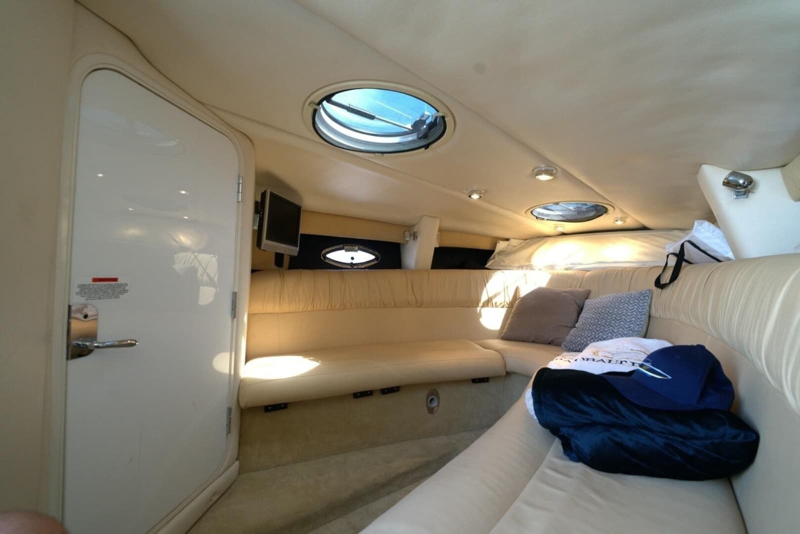 2005 Cobalt 343 - Photo 47