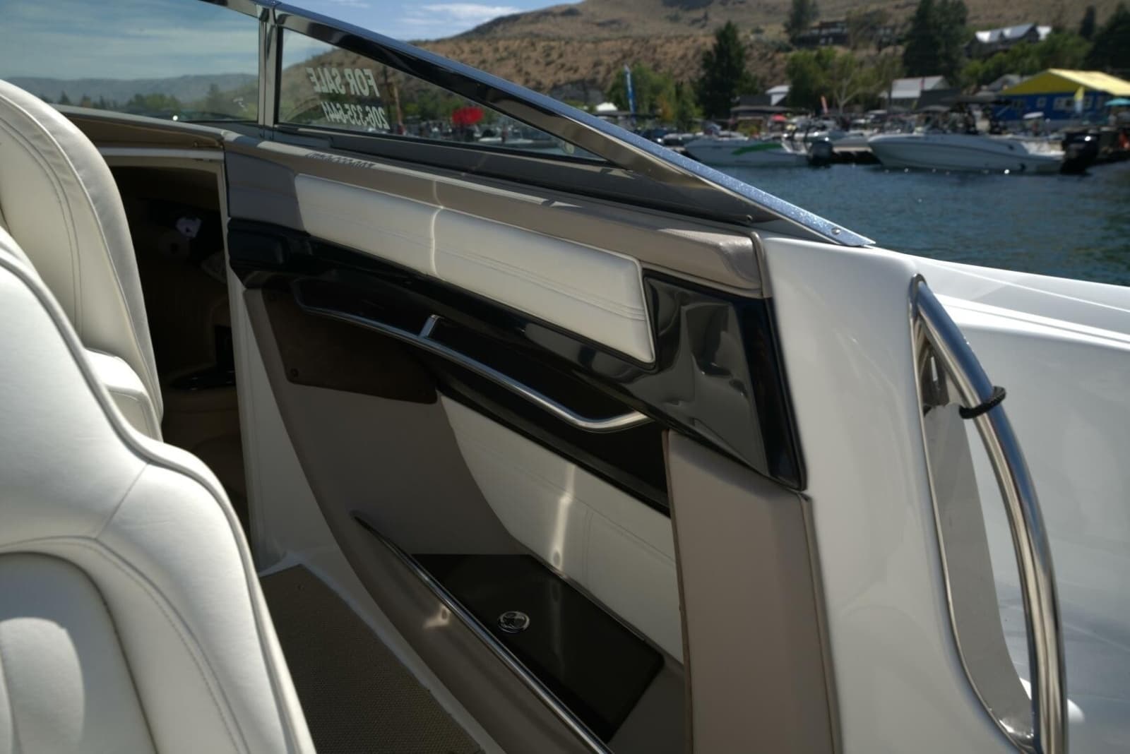 2005 Cobalt 343 - Photo 33