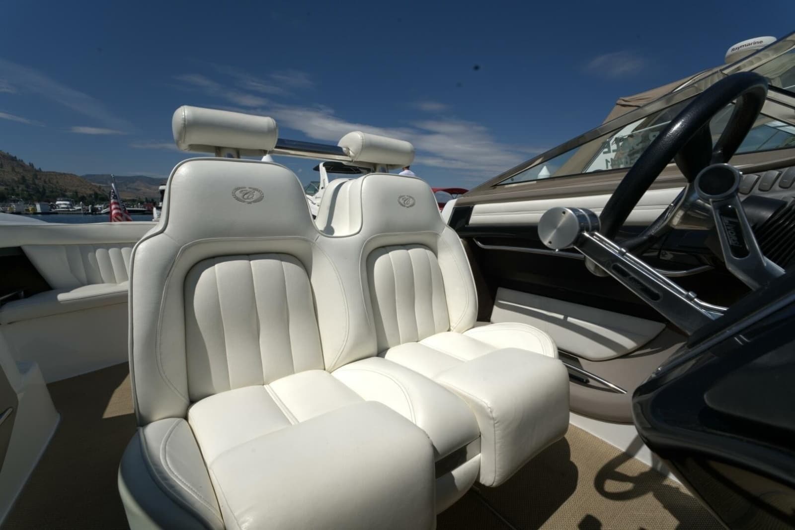 2005 Cobalt 343 - Photo 37