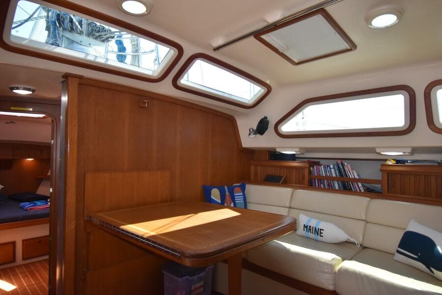 2004 Island Packet 485