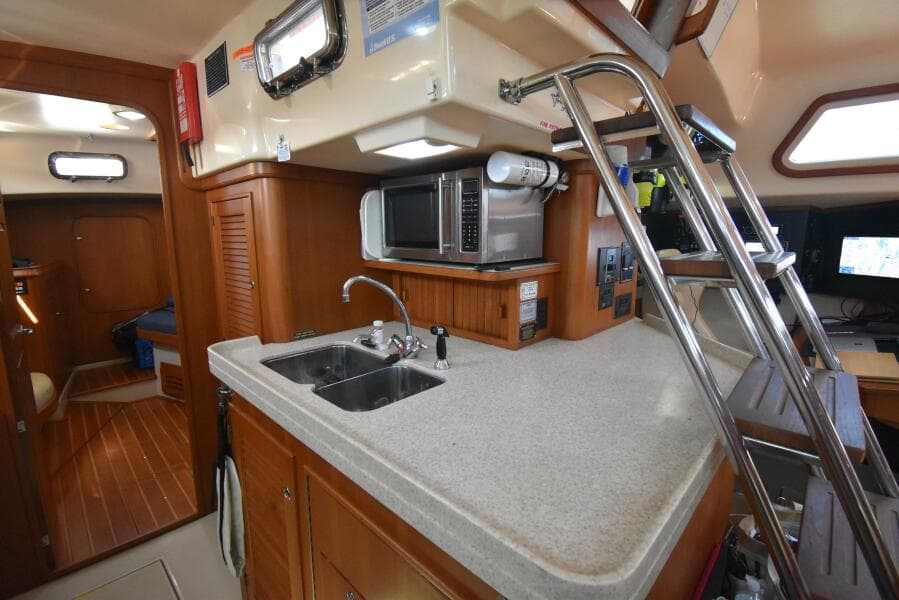 2004 Island Packet 485