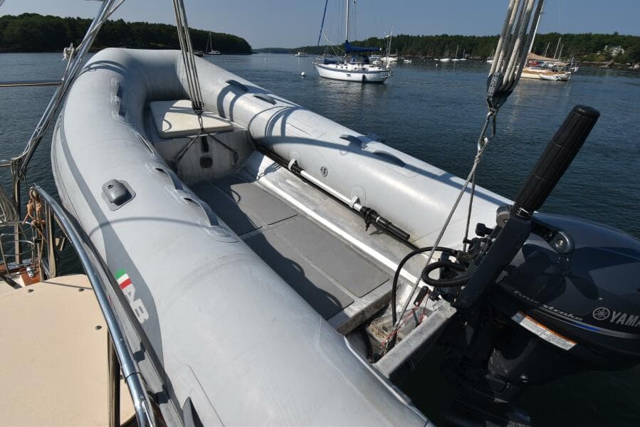 2004 Island Packet 485