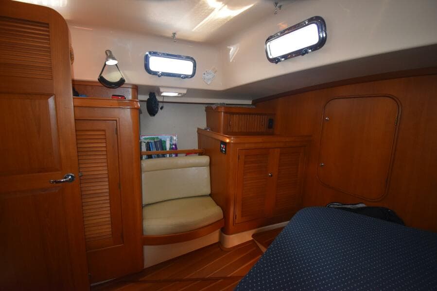 2004 Island Packet 485