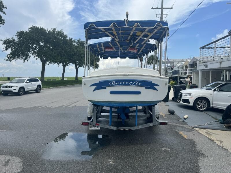 1998 Duffy Classic 21 - Transom on Trailer