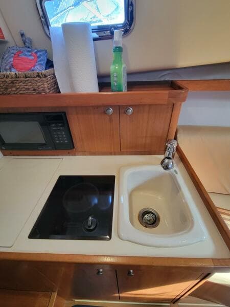 2004 Mainship Pilot - Photo 19