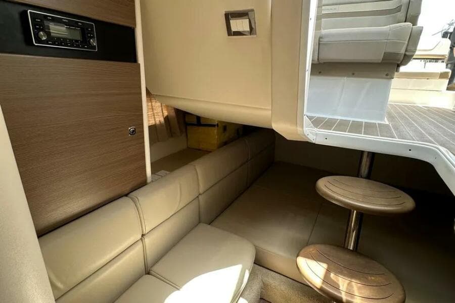 2019 Formula 350 Crossover Bowrider