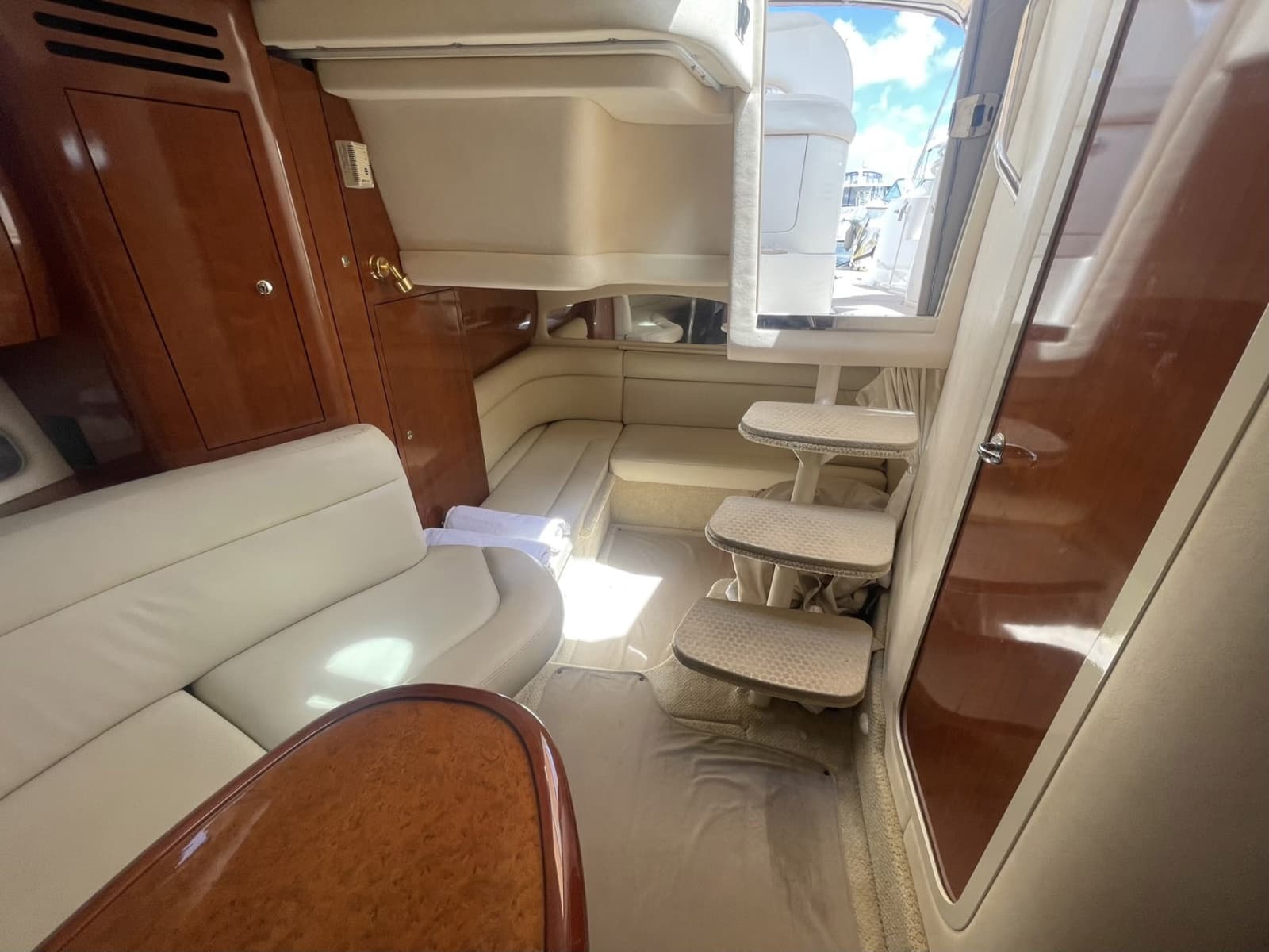 2003 Sea Ray 360 Sundancer - Photo 18