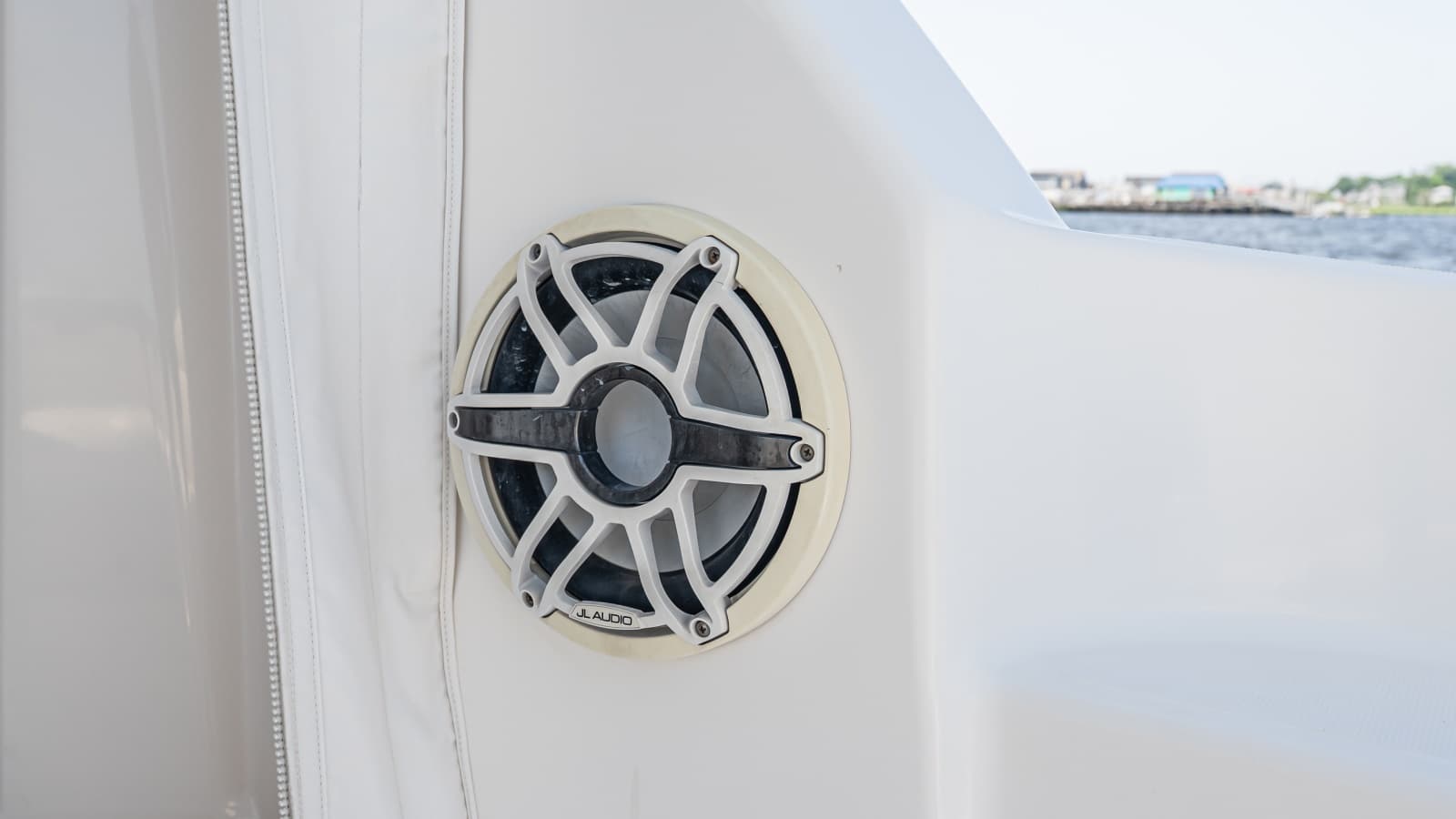 2007 Tiara Yachts 4300 Sovran - Photo 23