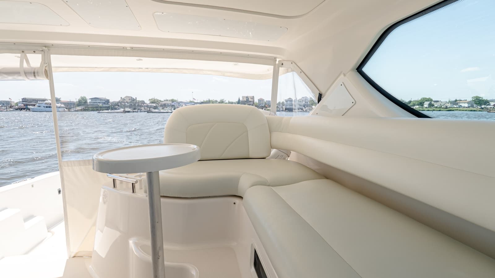 2007 Tiara Yachts 4300 Sovran - Photo 40