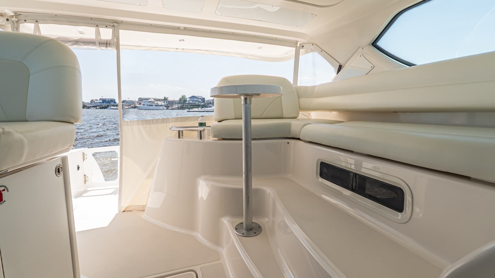 2007 Tiara Yachts 4300 Sovran - Photo 29
