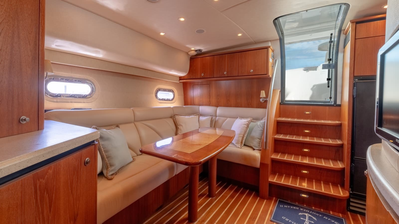 2007 Tiara Yachts 4300 Sovran - Photo 58