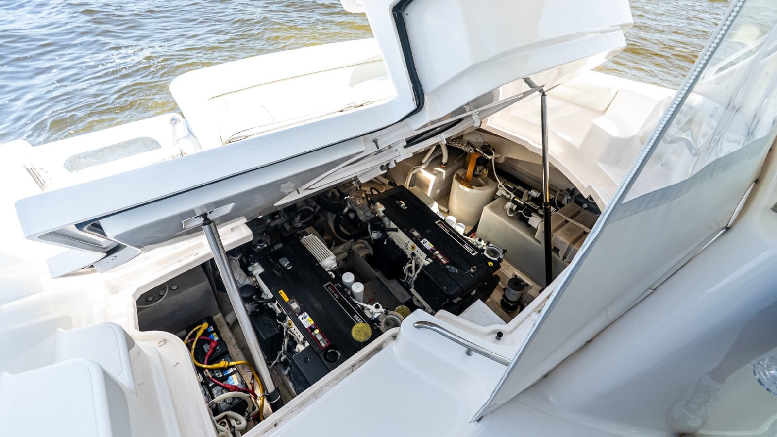 2007 Tiara Yachts 4300 Sovran - Photo 26