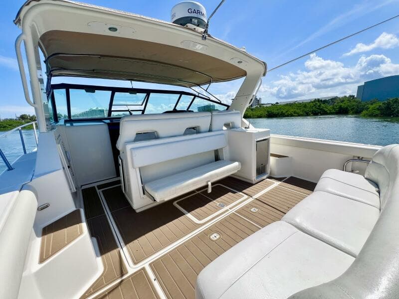 1998 Tiara Yachts 3500 Express